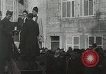 Standbild Taufe Ritus Frankreich, 1918, aus Sekunde 30 historischem Filmmaterial Videoclip 65675021970