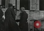 Standbild Taufe Ritus Frankreich, 1918, aus Sekunde 57 historischem Filmmaterial Videoclip 65675021970