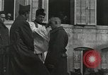 Standbild Taufe Ritus Frankreich, 1918, aus Sekunde 62 historischem Filmmaterial Videoclip 65675021970