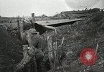 Standbild United States Army Soldaten Frankreich, 1918, aus Sekunde 60 historischem Filmmaterial Videoclip 65675021971