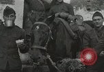 Standbild USA Kavallerie Frankreich, 1918, aus Sekunde 14 historischem Filmmaterial Videoclip 65675021972