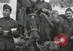 Standbild USA Kavallerie Frankreich, 1918, aus Sekunde 16 historischem Filmmaterial Videoclip 65675021972