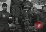 Standbild USA Kavallerie Frankreich, 1918, aus Sekunde 27 historischem Filmmaterial Videoclip 65675021972