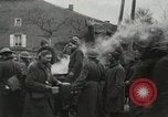 Standbild USA Soldaten Frankreich, 1918, aus Sekunde 13 historischem Filmmaterial Videoclip 65675021973