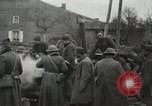Standbild USA Soldaten Frankreich, 1918, aus Sekunde 16 historischem Filmmaterial Videoclip 65675021973