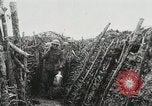Standbild USA Soldaten Frankreich, 1918, aus Sekunde 29 historischem Filmmaterial Videoclip 65675021973