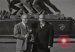 Immagine di Marine Corps War Memorial Arlington Virginia USA, 1954, secondo 43 filmato di repertorio 65675021985