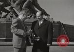 Immagine di Marine Corps War Memorial Arlington Virginia USA, 1954, secondo 51 filmato di repertorio 65675021985