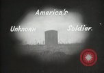 Immagine di First American Unknown Soldier selezionati in Francia Francia, 1921, secondo 30 filmato di repertorio 65675021986