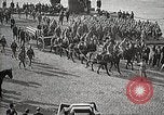 Standbild American unbekannten Soldaten geehrt in Frankreich und transportiert nach Amerika Frankreich, 1921, aus Sekunde 25 historischem Filmmaterial Videoclip 65675021987