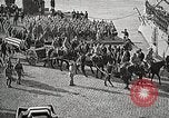 Standbild American unbekannten Soldaten geehrt in Frankreich und transportiert nach Amerika Frankreich, 1921, aus Sekunde 28 historischem Filmmaterial Videoclip 65675021987