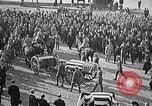 Standbild American unbekannten Soldaten geehrt in Frankreich und transportiert nach Amerika Frankreich, 1921, aus Sekunde 40 historischem Filmmaterial Videoclip 65675021987