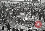 Standbild American unbekannten Soldaten geehrt in Frankreich und transportiert nach Amerika Frankreich, 1921, aus Sekunde 43 historischem Filmmaterial Videoclip 65675021987