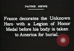 Standbild American unbekannten Soldaten geehrt in Frankreich und transportiert nach Amerika Frankreich, 1921, aus Sekunde 56 historischem Filmmaterial Videoclip 65675021987