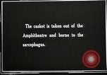 Standbild ersten Bestattung Zeremonie am Grab des Unbekannten Soldaten Arlington Virginia USA, 1921, aus Sekunde 5 historischem Filmmaterial Videoclip 65675021991