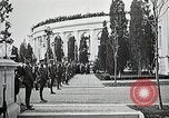 Standbild ersten Bestattung Zeremonie am Grab des Unbekannten Soldaten Arlington Virginia USA, 1921, aus Sekunde 24 historischem Filmmaterial Videoclip 65675021991