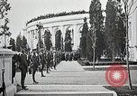 Standbild ersten Bestattung Zeremonie am Grab des Unbekannten Soldaten Arlington Virginia USA, 1921, aus Sekunde 28 historischem Filmmaterial Videoclip 65675021991
