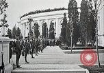 Standbild ersten Bestattung Zeremonie am Grab des Unbekannten Soldaten Arlington Virginia USA, 1921, aus Sekunde 29 historischem Filmmaterial Videoclip 65675021991