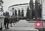 Standbild ersten Bestattung Zeremonie am Grab des Unbekannten Soldaten Arlington Virginia USA, 1921, aus Sekunde 35 historischem Filmmaterial Videoclip 65675021991