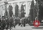 Standbild ersten Bestattung Zeremonie am Grab des Unbekannten Soldaten Arlington Virginia USA, 1921, aus Sekunde 47 historischem Filmmaterial Videoclip 65675021991
