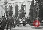 Standbild ersten Bestattung Zeremonie am Grab des Unbekannten Soldaten Arlington Virginia USA, 1921, aus Sekunde 52 historischem Filmmaterial Videoclip 65675021991