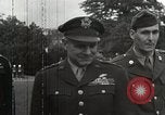 Standbild Lieutenant General James Doolittle Vereinigtes Königreich, 1944, aus Sekunde 22 historischem Filmmaterial Videoclip 65675021993