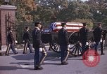 Standbild militärischen Beerdigung Arlington Virginia USA, 1979, aus Sekunde 35 historischem Filmmaterial Videoclip 65675021998