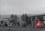 Immagine di Truppe della 44ma divisione di fanteria prendere parte in riprese di un filmato Fort Lewis Washington USA, 1954, secondo 5 filmato di repertorio 65675022005