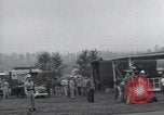 Immagine di Truppe della 44ma divisione di fanteria prendere parte in riprese di un filmato Fort Lewis Washington USA, 1954, secondo 7 filmato di repertorio 65675022005