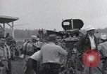 Immagine di Truppe della 44ma divisione di fanteria prendere parte in riprese di un filmato Fort Lewis Washington USA, 1954, secondo 13 filmato di repertorio 65675022005