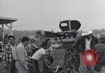 Immagine di Truppe della 44ma divisione di fanteria prendere parte in riprese di un filmato Fort Lewis Washington USA, 1954, secondo 17 filmato di repertorio 65675022005