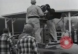 Immagine di Truppe della 44ma divisione di fanteria prendere parte in riprese di un filmato Fort Lewis Washington USA, 1954, secondo 27 filmato di repertorio 65675022005