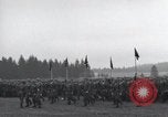 Immagine di Truppe della 44ma divisione di fanteria prendere parte in riprese di un filmato Fort Lewis Washington USA, 1954, secondo 39 filmato di repertorio 65675022005