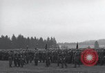 Immagine di Truppe della 44ma divisione di fanteria prendere parte in riprese di un filmato Fort Lewis Washington USA, 1954, secondo 40 filmato di repertorio 65675022005