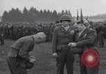Immagine di Truppe della 44ma divisione di fanteria prendere parte in riprese di un filmato Fort Lewis Washington USA, 1954, secondo 54 filmato di repertorio 65675022005
