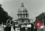 Image civils français Paris France, 1944, de la seconde 23 séquences d'archives historiques vidéo 65675022023
