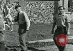Immagine di Donna collaboratore Parigi Francia, 1944, secondo 10 filmato di repertorio 65675022025