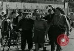 Immagine di Donna collaboratore Parigi Francia, 1944, secondo 11 filmato di repertorio 65675022025