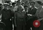 Immagine di Donna collaboratore Parigi Francia, 1944, secondo 22 filmato di repertorio 65675022025