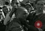 Immagine di Donna collaboratore Parigi Francia, 1944, secondo 37 filmato di repertorio 65675022025