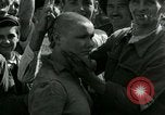 Immagine di Donna collaboratore Parigi Francia, 1944, secondo 44 filmato di repertorio 65675022025