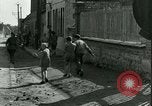 Immagine di Donna collaboratore Parigi Francia, 1944, secondo 49 filmato di repertorio 65675022025