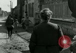 Immagine di Donna collaboratore Parigi Francia, 1944, secondo 55 filmato di repertorio 65675022025
