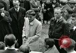 Immagine di Donne collaboratore Parigi Francia, 1944, secondo 8 filmato di repertorio 65675022027