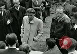 Immagine di Donne collaboratore Parigi Francia, 1944, secondo 11 filmato di repertorio 65675022027