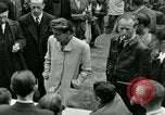 Immagine di Donne collaboratore Parigi Francia, 1944, secondo 12 filmato di repertorio 65675022027