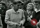 Immagine di Donne collaboratore Parigi Francia, 1944, secondo 38 filmato di repertorio 65675022027