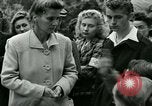 Immagine di Donne collaboratore Parigi Francia, 1944, secondo 40 filmato di repertorio 65675022027