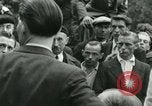 Immagine di Donne collaboratore Parigi Francia, 1944, secondo 45 filmato di repertorio 65675022027