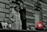 Immagine di Donne collaboratore Parigi Francia, 1944, secondo 52 filmato di repertorio 65675022027